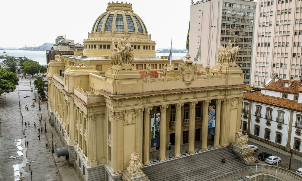 Eleições 2022: Alerj terá duas deputadas LGBTQIA+, 15 mulheres e 22 negros