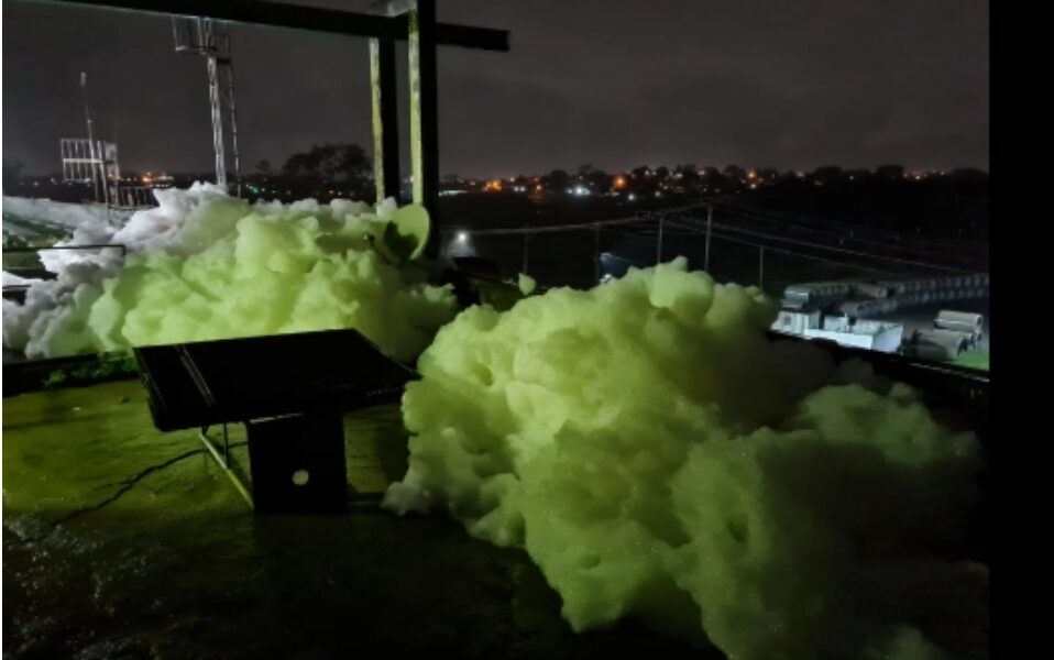 MPRJ ajuíza ação contra empresa responsável por ‘espuma branca’ que paralisou a Estação de Tratamento de Água do Guandu