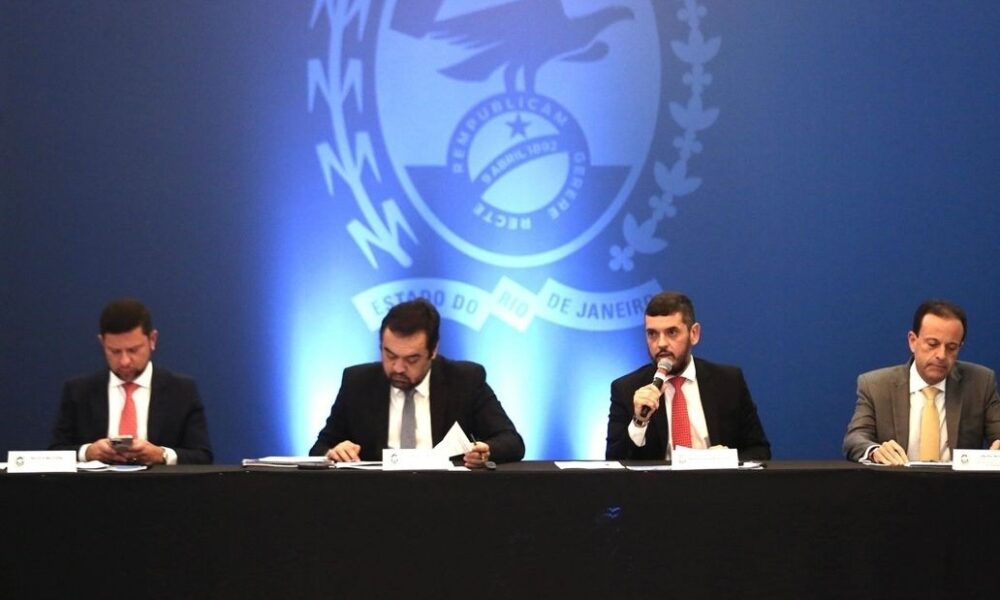 Bacellar e Castro recebem prefeitos do Cidennf