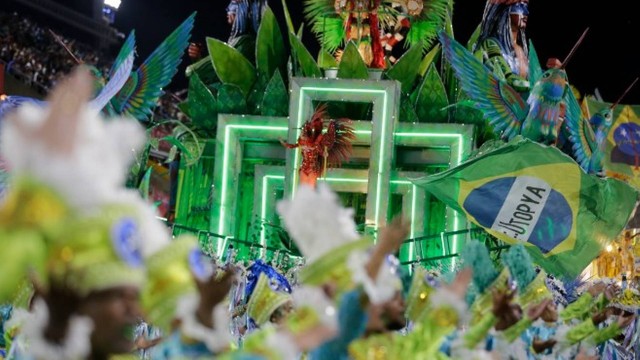 Beija-Flor conquista o Estandarte de Ouro de melhor escola do carnaval 2023