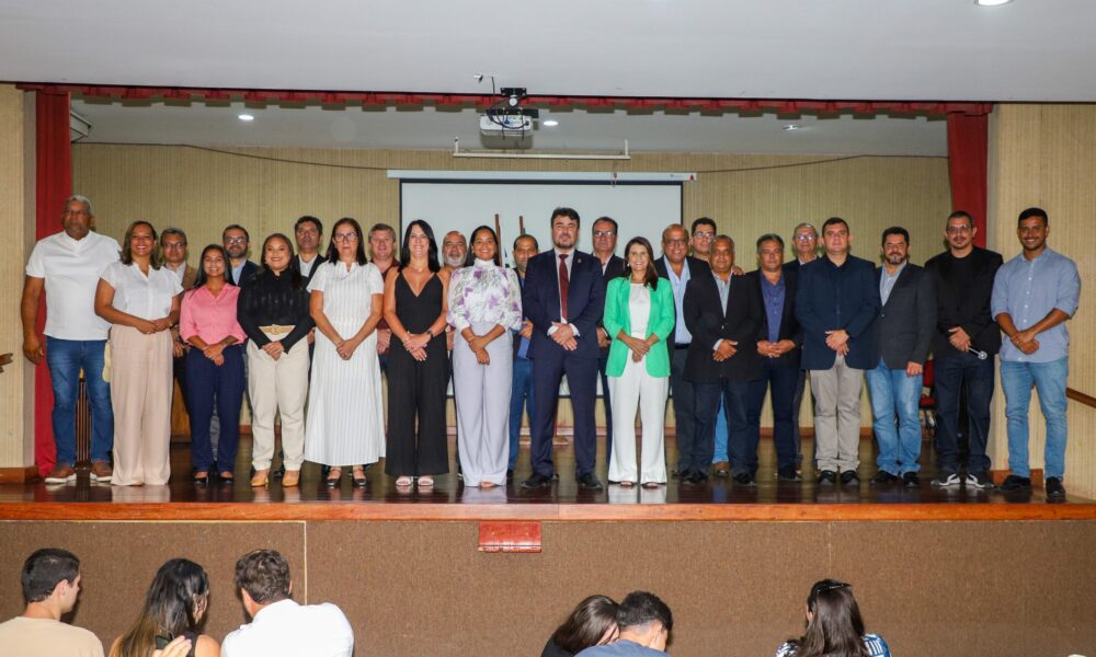 Nos 36 anos de emancipação de Quissamã, cerimônia cívica e posse de secretários do governo Marcelo Batista