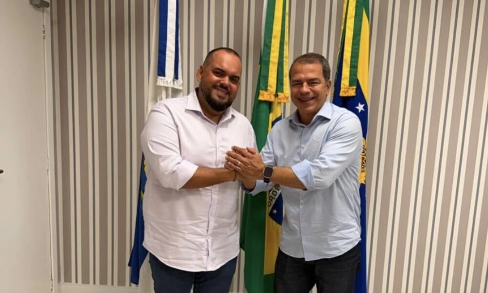 Marquinho Bacellar é recebido pelo prefeito Frederico Paes.Thiago Virgílio elogia