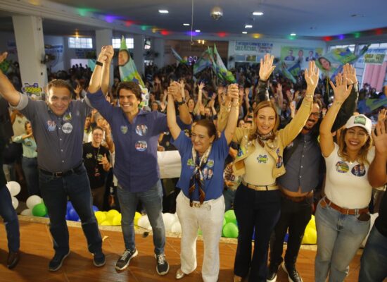 Carla Machado lança candidatura em evento lotado e manda recado: “Campos precisa de paz”