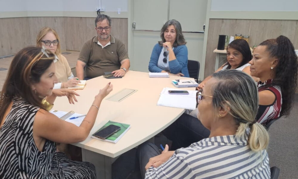 Defensoria Pública e Seduct orientam alunos da rede municipal de ensino sobre violência de gênero