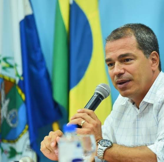 Frederico Paes faz mudanças no seu staff