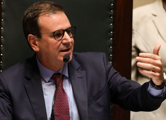 Eduardo Paes promete “jogar pesado” contra a Enel após Quissamã ficar dois dias sem energia