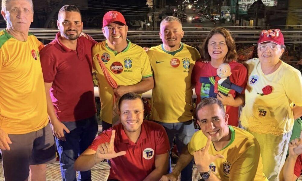 Secretários do governo Frederico Paes participam de manifestammo pela reeleição de Lula em Campos