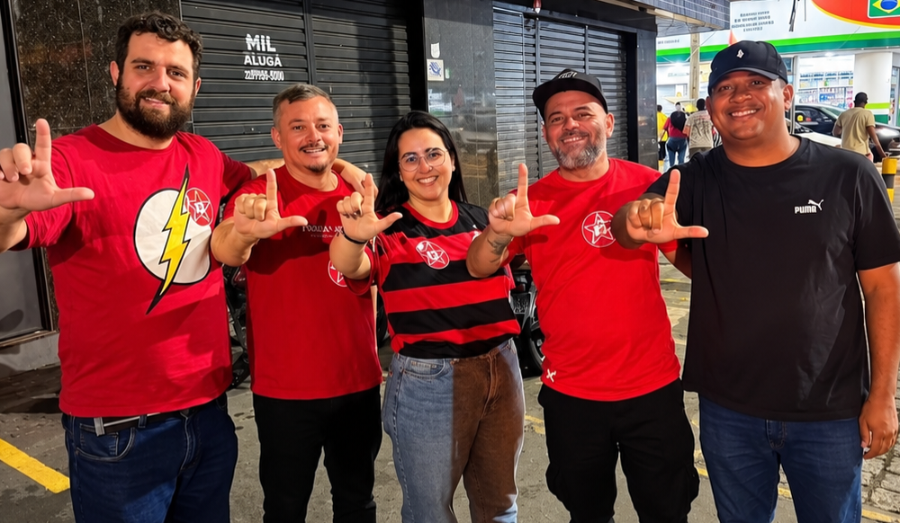 Enquanto Wladimir coordenava campanha de Flávio, três de seus irmãos estavam com Lula ao lado de Thiago Virgílio, chamado de traidor